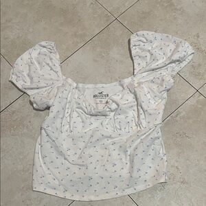 Hollister White and Blue Floral Blouse